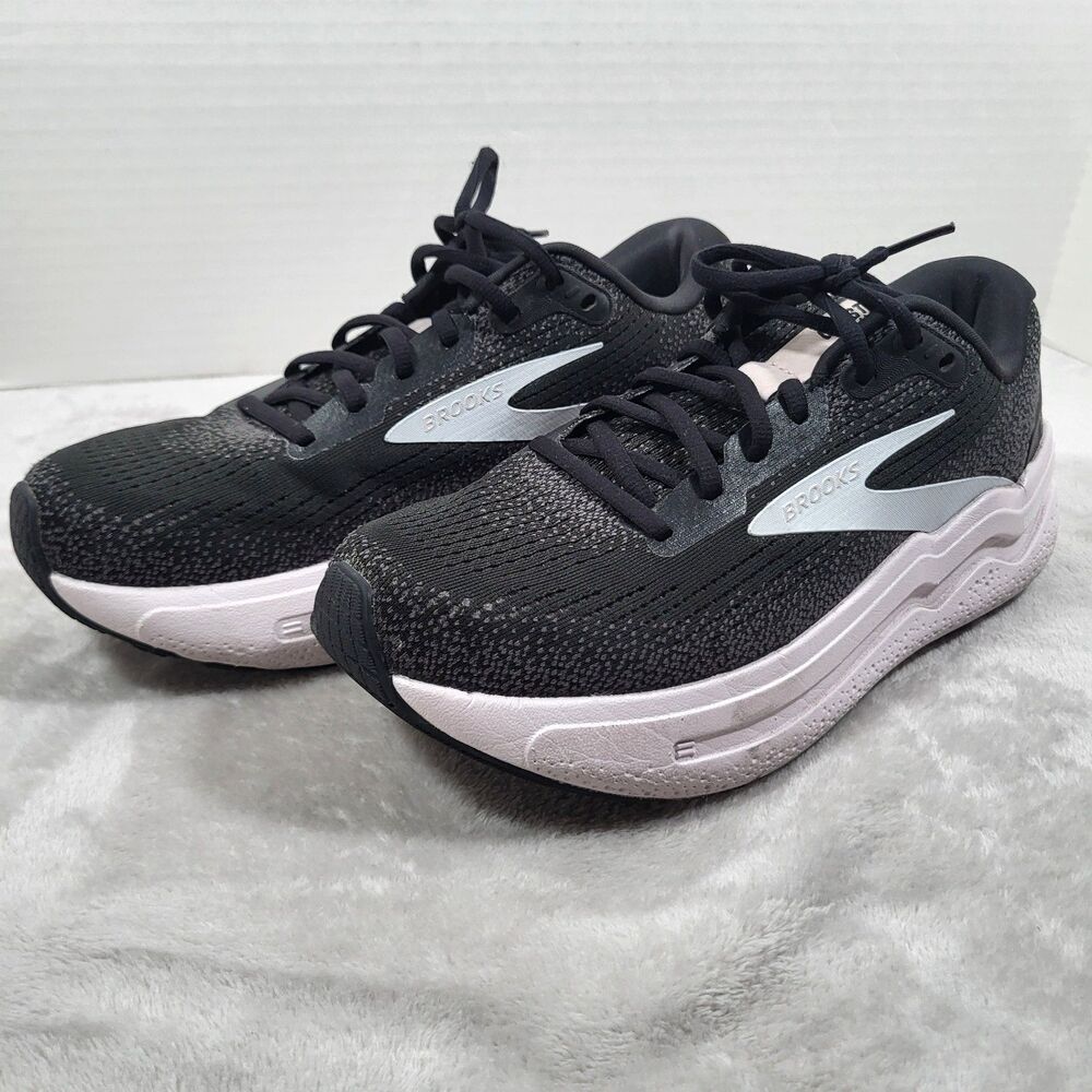 Brooks Ghost Max 2 Black White Orchid Women Size 8.5 B Running Shoes 1204201B077